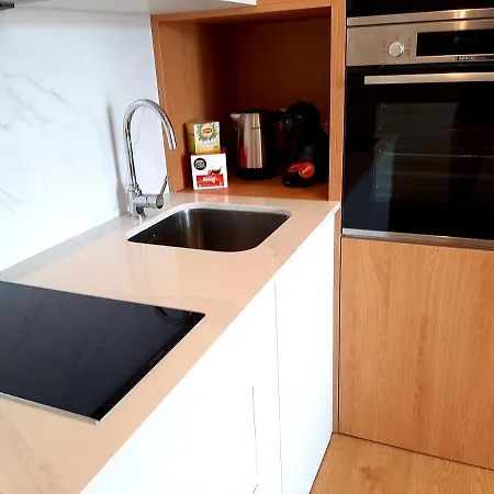 Superb Sea View Flat In Фуншал