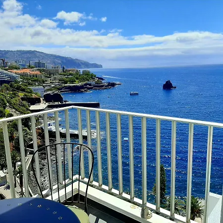 Superb Sea View Flat In *