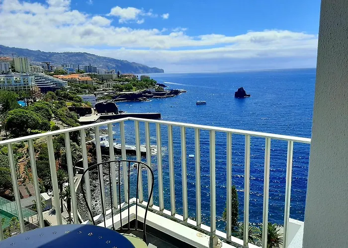 Superb Sea View Flat In *